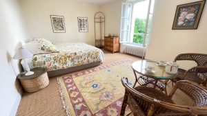 Le Clos de Paris Bed and Breakfast