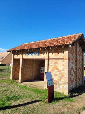 AUTOUR DU BOULEVARD NATURE : SAINT SATURNIN, LA ROUTE DU FER